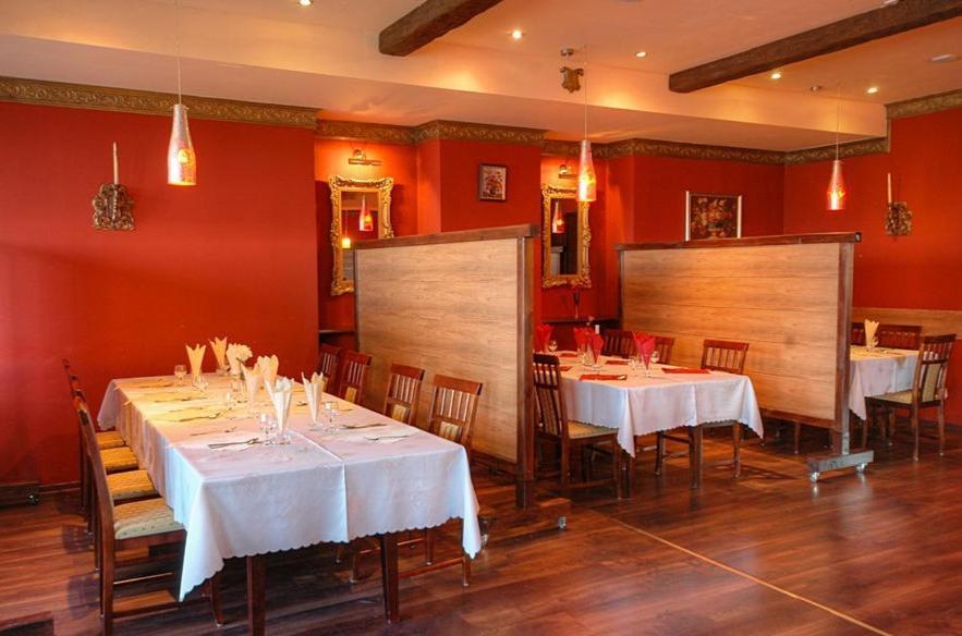 卡特里娜公寓式酒店 Ostrzeszów 外观 照片